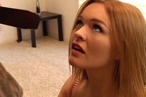 伦拍偷窥老熟妇bww视频