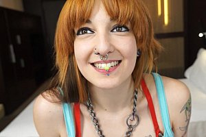 少妇被粗大猛烈进出白浆